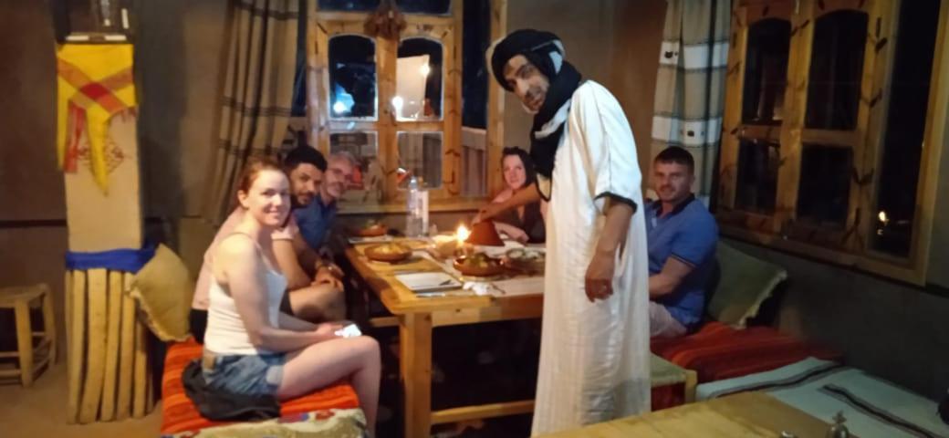 Riad Pizzeria Marhaba Akhendachou n'Ait Ouffi 外观 照片