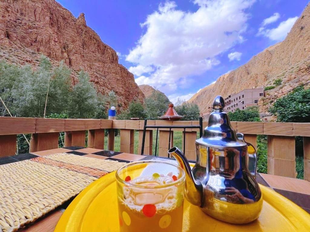 Riad Pizzeria Marhaba Akhendachou n'Ait Ouffi 外观 照片