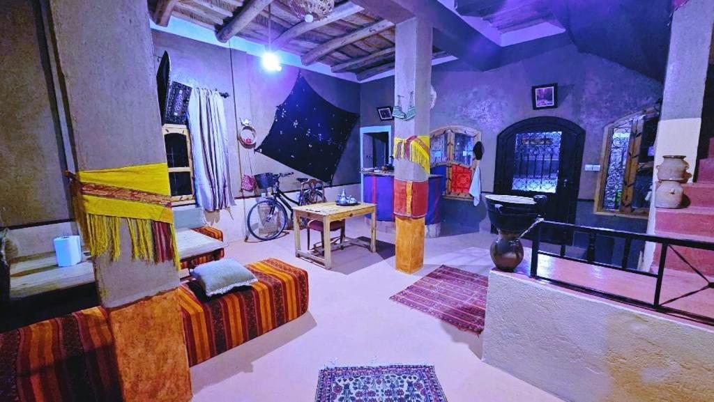 Riad Pizzeria Marhaba Akhendachou n'Ait Ouffi 外观 照片