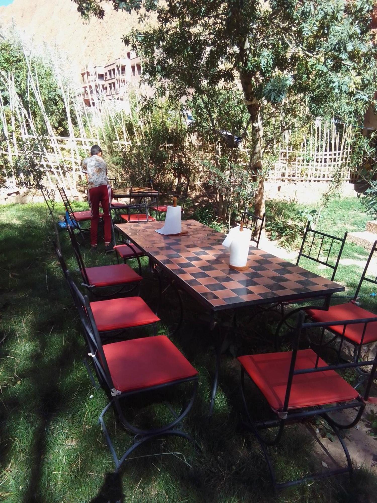 Riad Pizzeria Marhaba Akhendachou n'Ait Ouffi 外观 照片